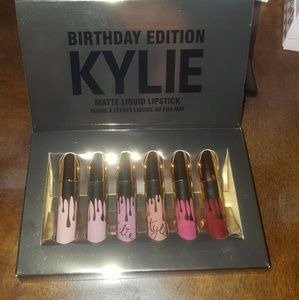 Kylie lippies